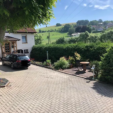 Ferienwohnung Unterm Stein Apartman Alheim